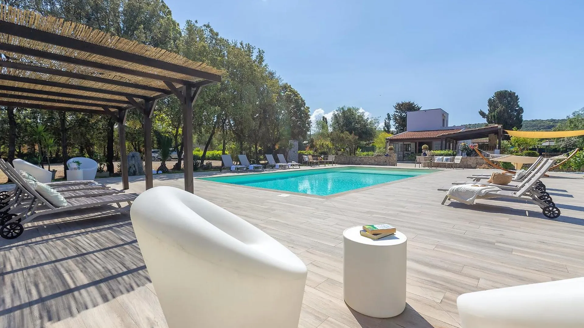 Clicksardegna Luxury Villa Elike With Private Pool With Patio And Barbecue Area Surigheddu