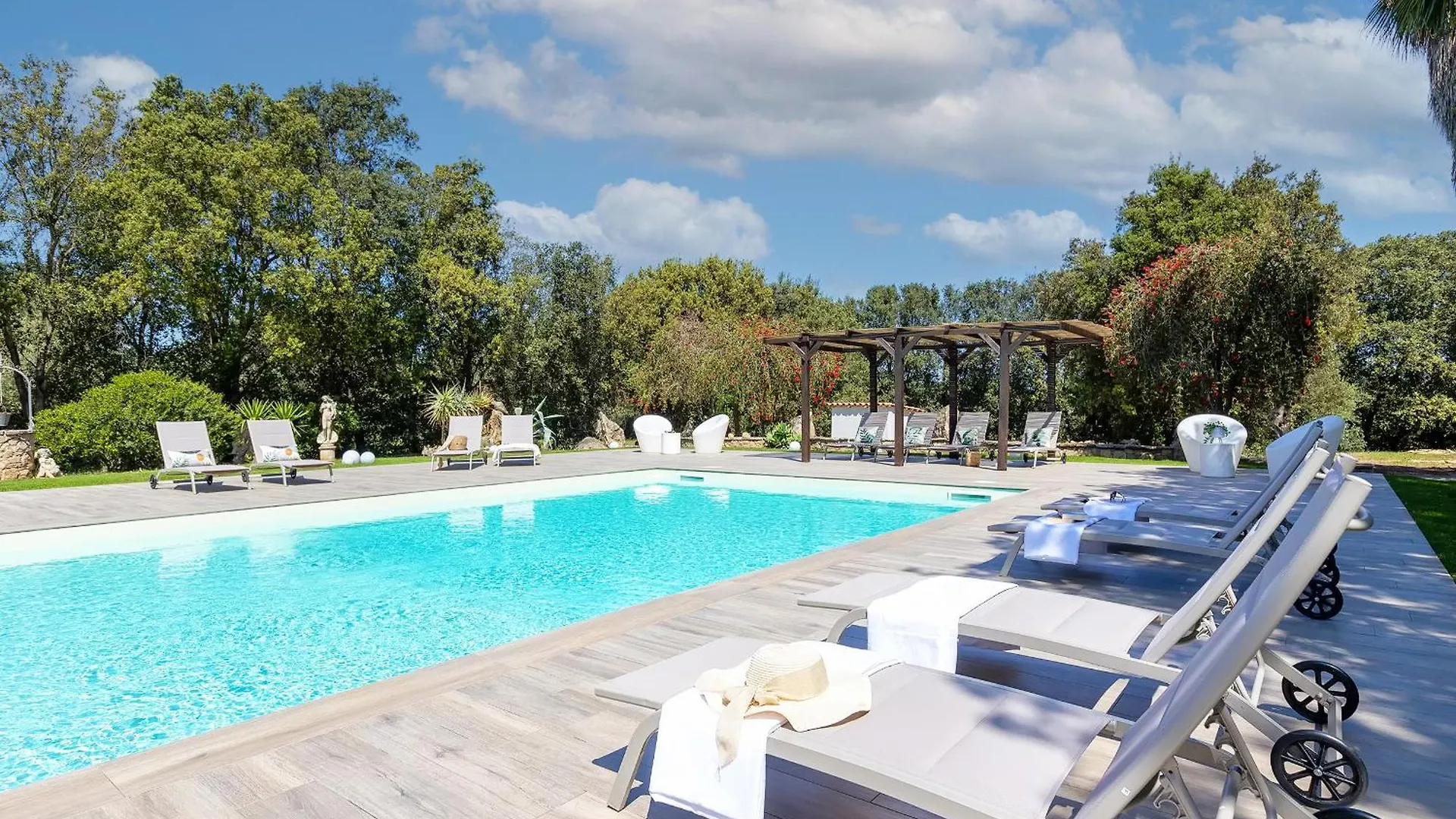 Clicksardegna Luxury Villa Elike With Private Pool With Patio And Barbecue Area Surigheddu